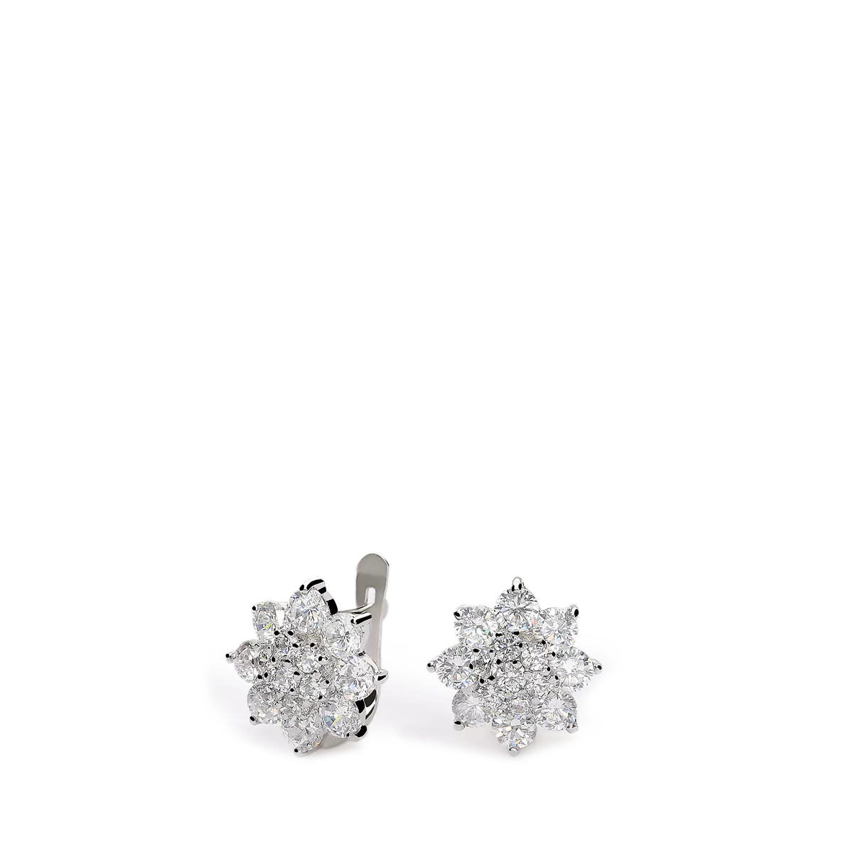 750 white gold earrings