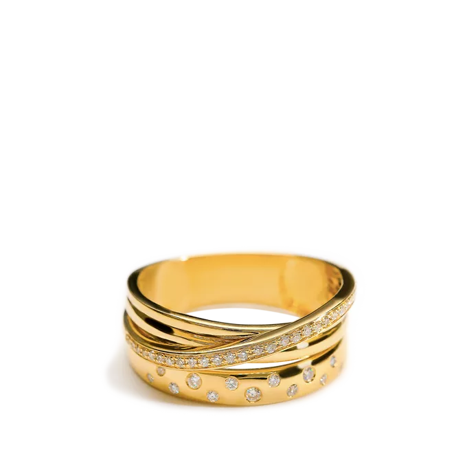 18k gold diamond ring