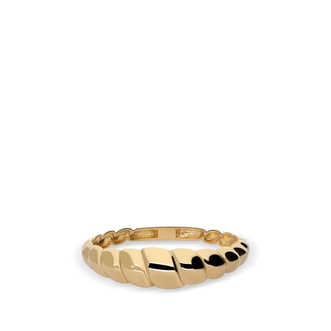 18k gold ring